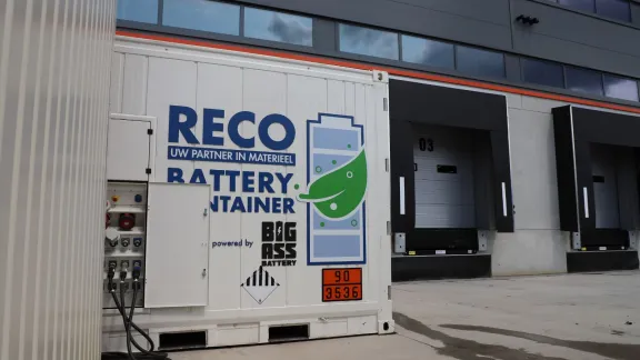 RECO batterijcontainer voor peak shaving bij Sanders Fritom in Uden
