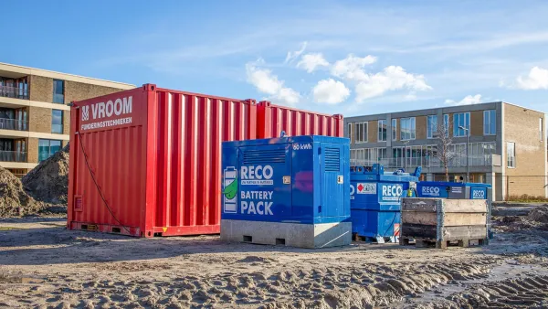 RECO Battery Pack 60 kWh ingezet voor stroomvoorziening op een bouwplaats