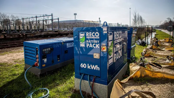 Hybride aggregaat met RECO Battery Pack ingezet voor stroomvoorziening langs het spoor
