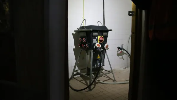 Verdeel-/zwerfkast 200A aangesloten voor stroomvoorziening op locatie