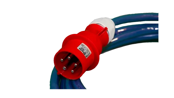 Aluminium verlengkabel 7 meter 32A 400V met rode 5-polige CEE-stekker in close-up