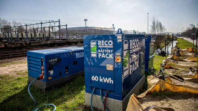 Hybride aggregaat met RECO Battery Pack voor Strukton Rail in Rotterdam